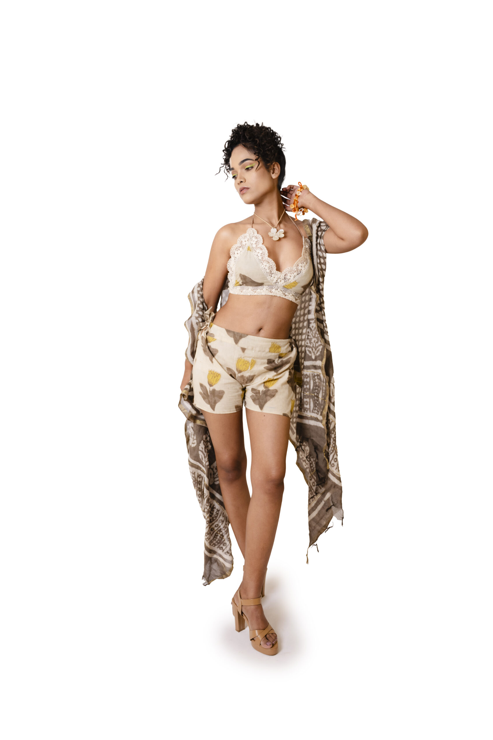 Beach Wear Black Yellow - Image 2