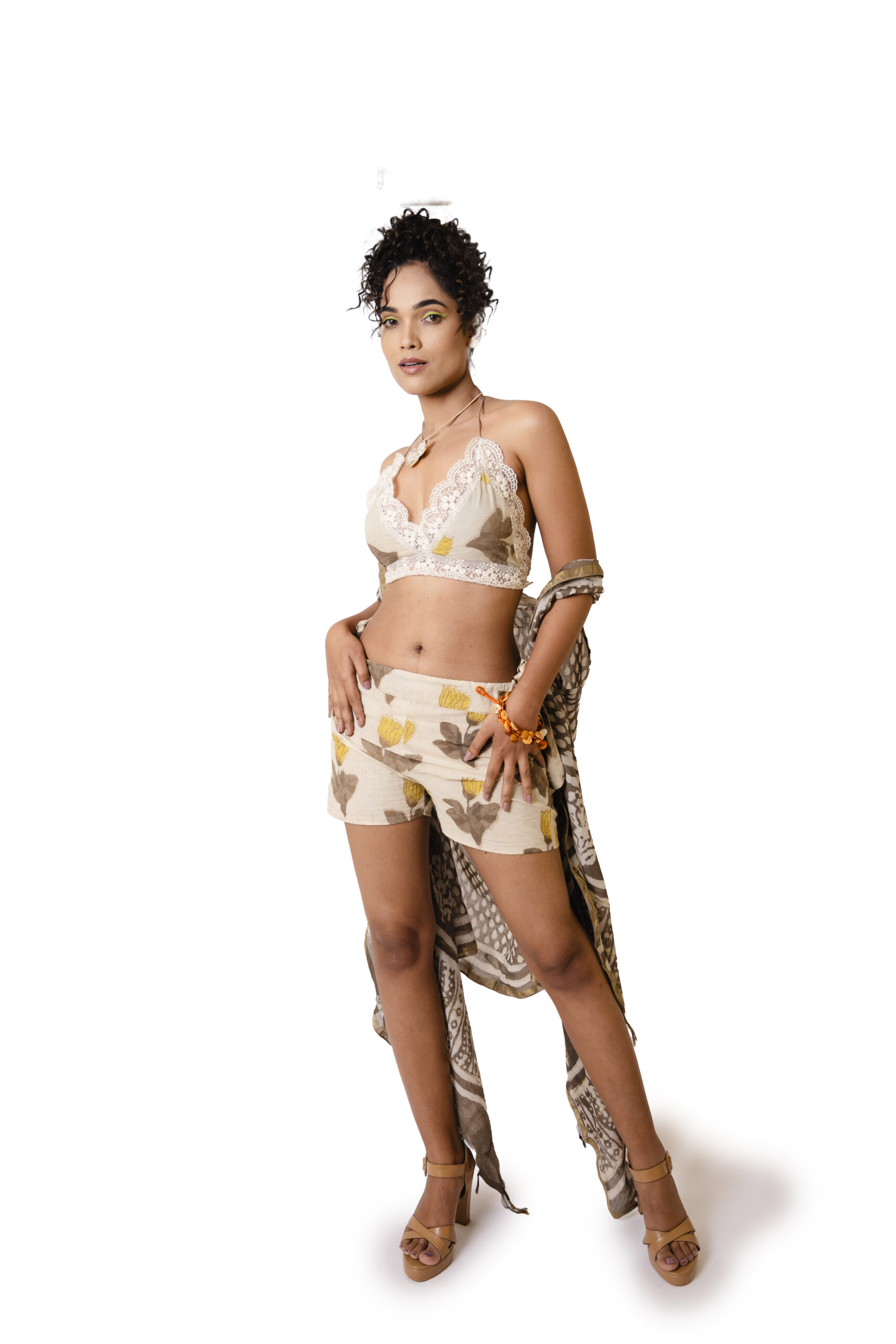 Beach Wear Black Yellow - Image 3